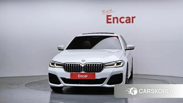 BMW 5 Series (G30) id 3838632 из Кореи 13