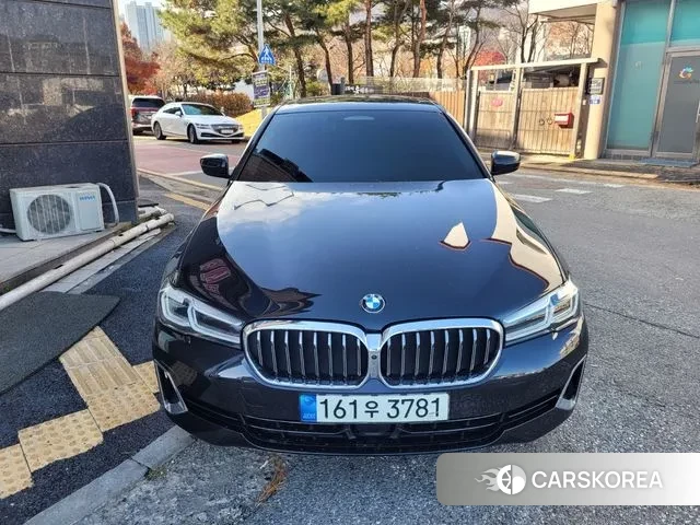 BMW 5 Series (G30) id 3428226 из Кореи 8