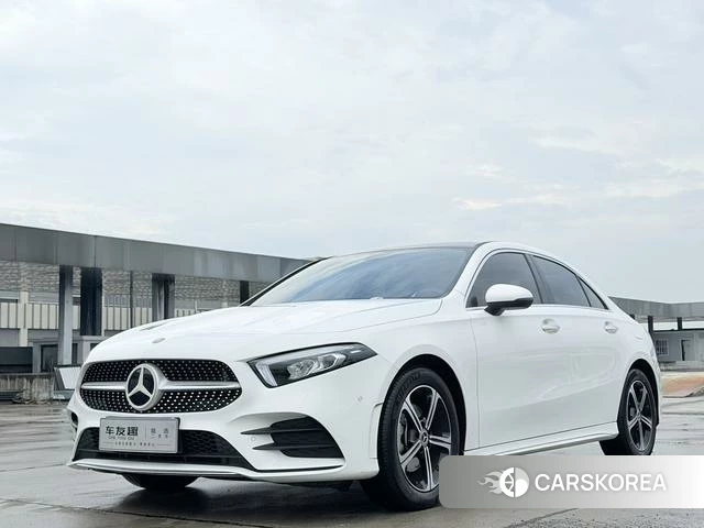 Mercedes-Benz Class A 2022 Белый из Китая, фото 3