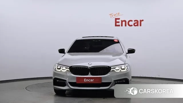 BMW 5 Series (G30) id 3434679 из Кореи 13