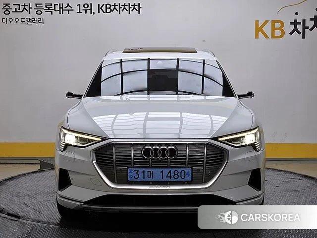Audi e-Tron id 3054772 из Кореи 13