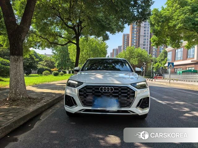 Audi Q5L 2022 Белый из Китая, фото 3