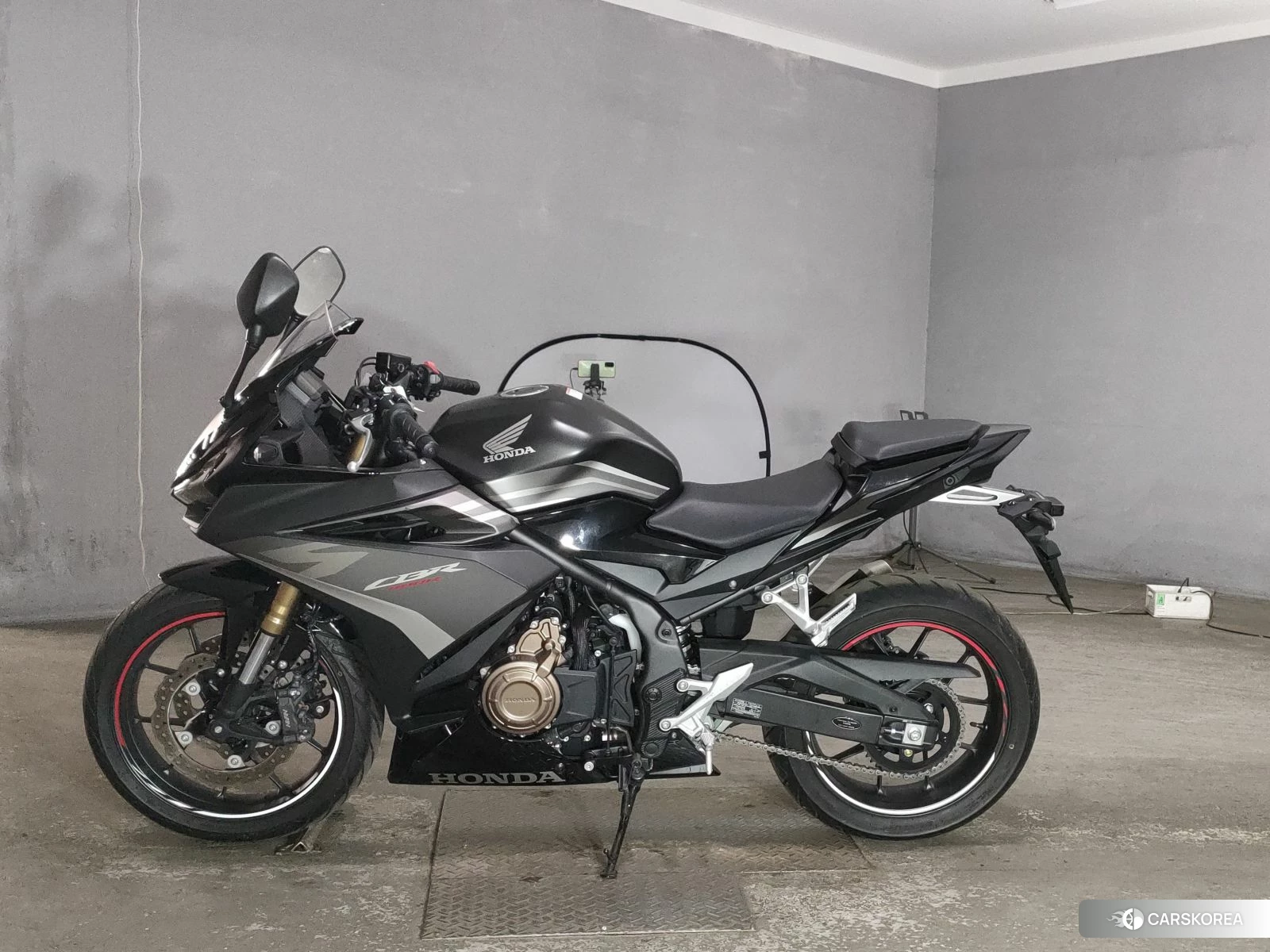 Проданный Honda CBR400R id 3970372 из Японии