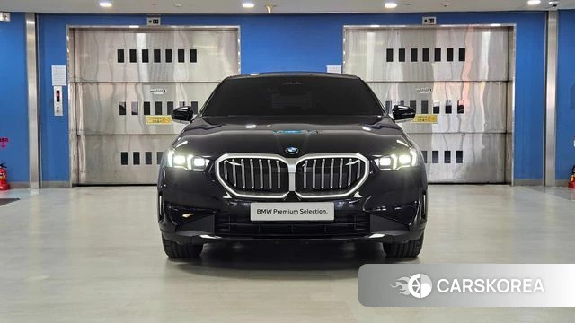 BMW 5 Series (G60) id 4441665 из Кореи 13