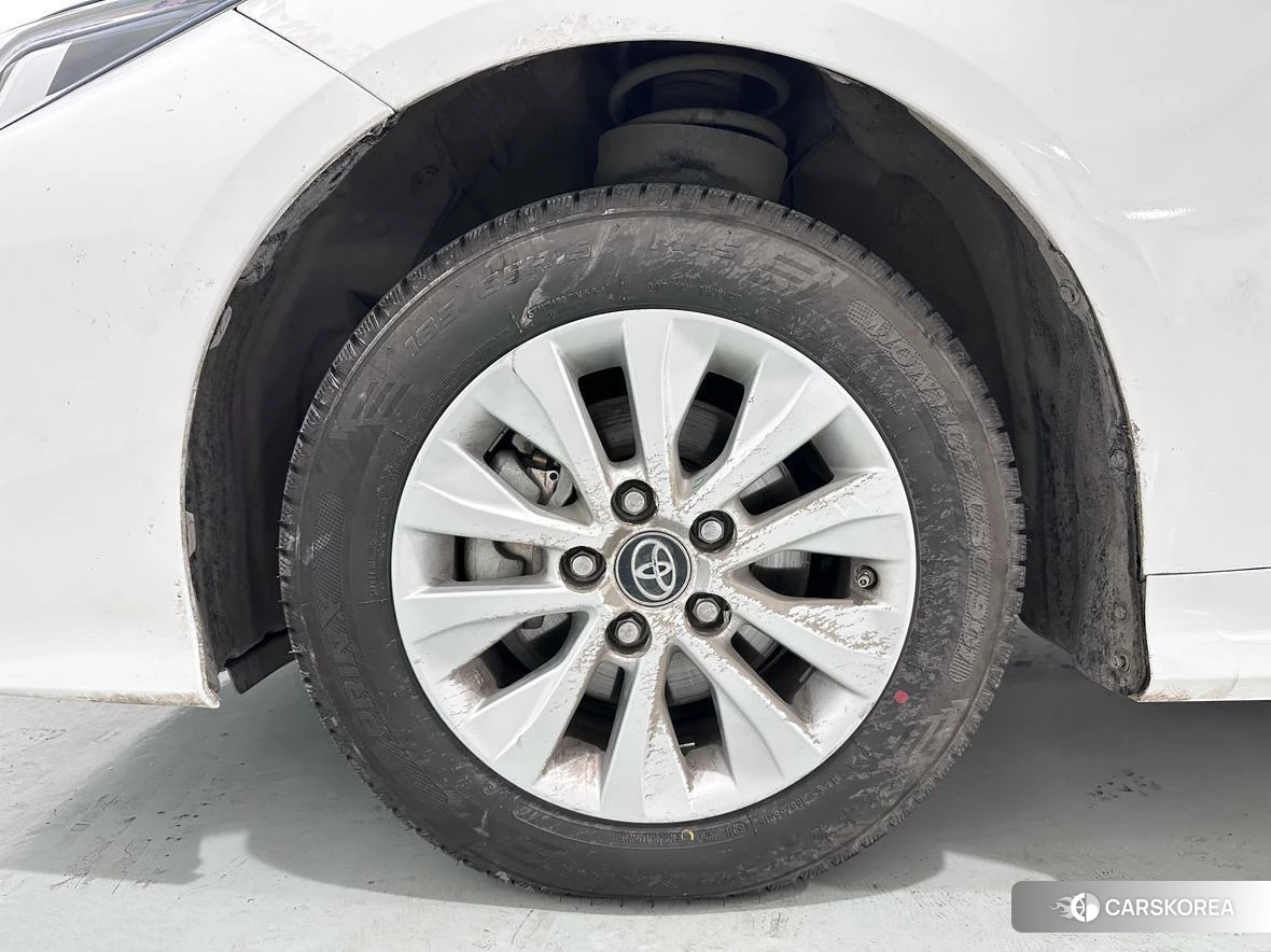 Toyota Corolla id 4492975 из Китая 9
