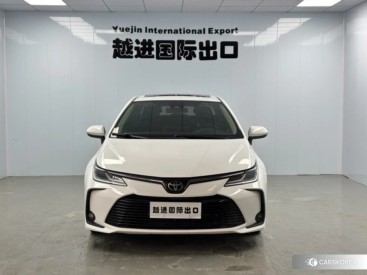 Toyota Corolla 2021 Белый из Китая, фото 4