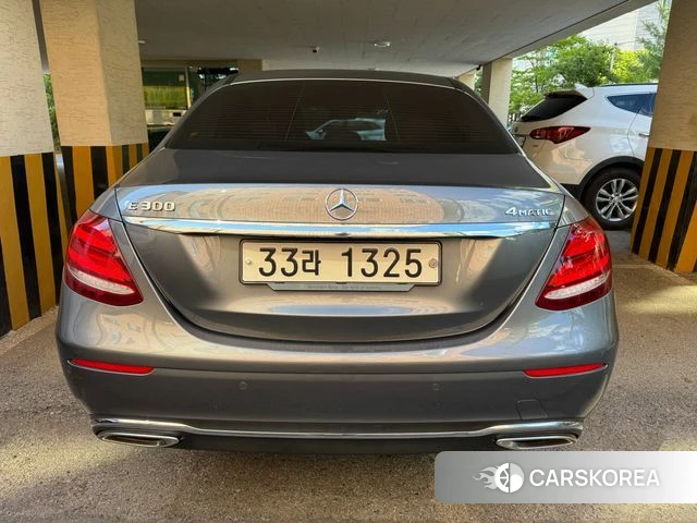 Mercedes-Benz E-Class W213 2018 Серый из Кореи, фото 3