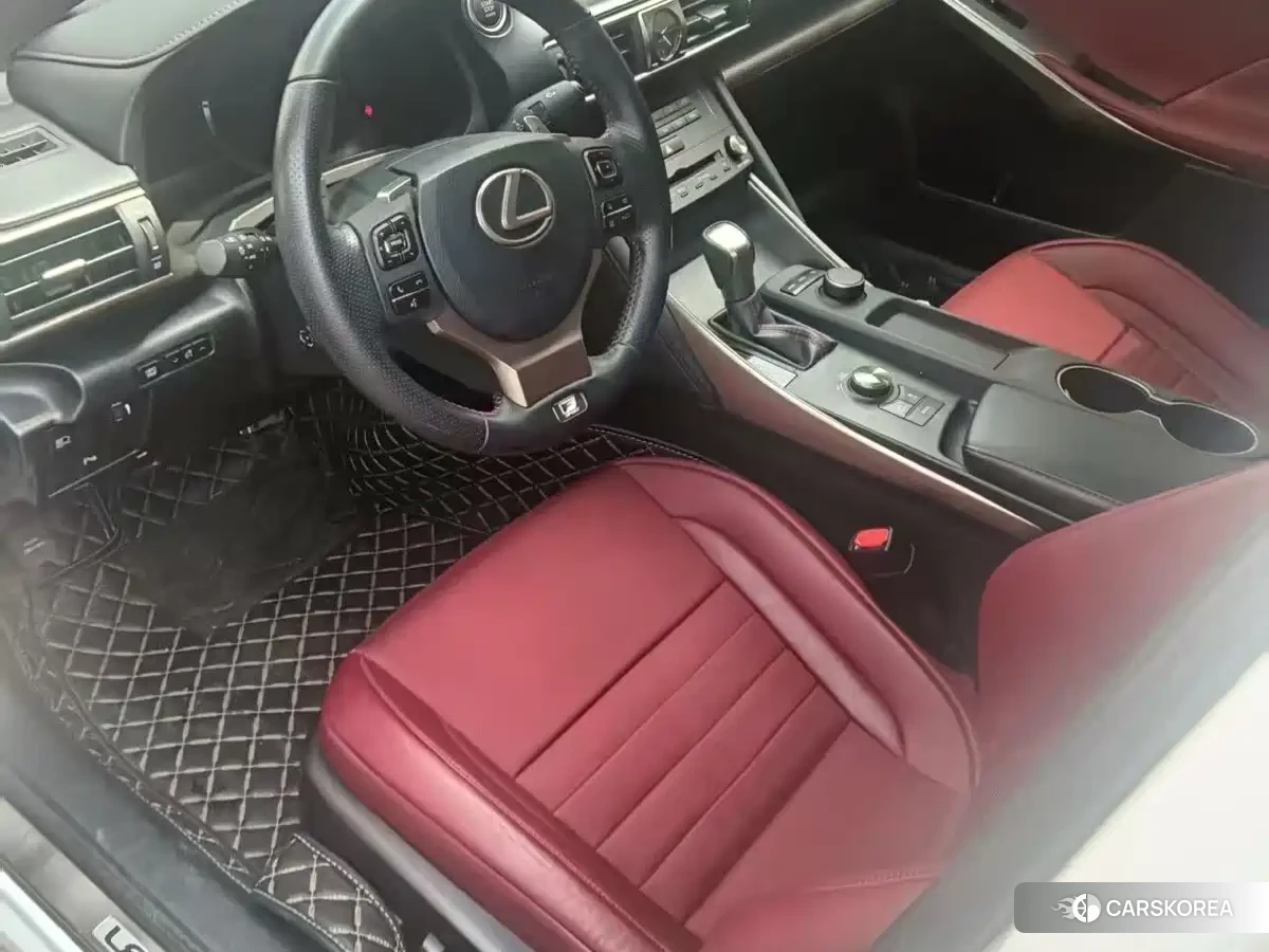 Lexus IS 2019 Белый из Китая, фото 3