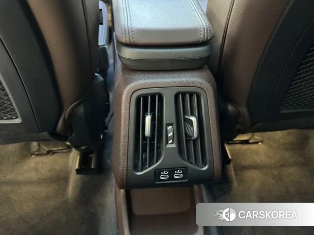 BMW X1 id 4334737 из Китая 18