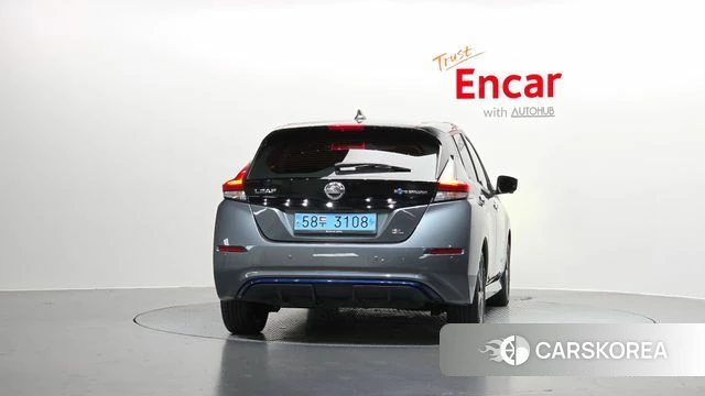 Nissan Leaf (ZE1) id 4615099 из Кореи 23