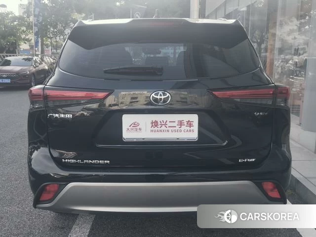 Toyota Highlander 2024 Черный из Китая, фото 6
