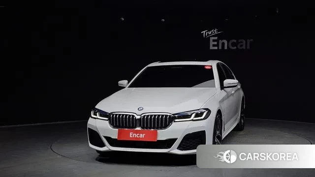 BMW 5 Series (G30) id 3592279 из Кореи 13