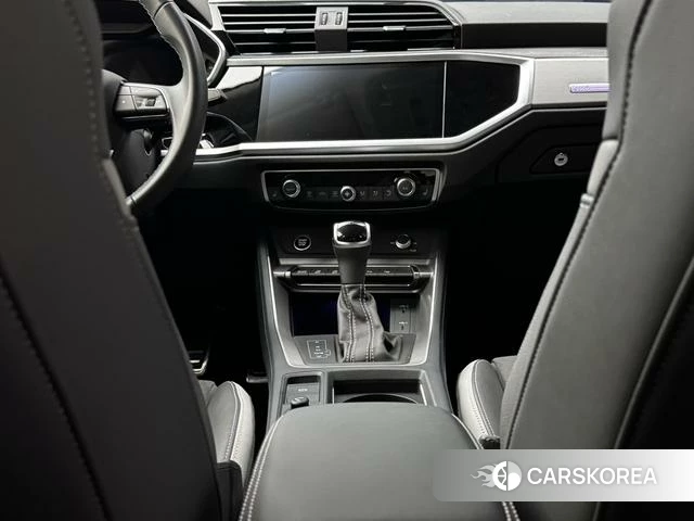 Audi Q3 id 4320684 из Китая 21