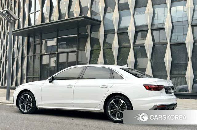 Audi A4L id 4263688 из Китая 15