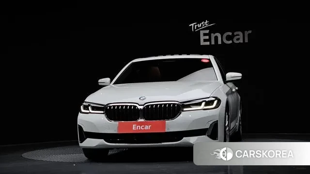 BMW 5 Series (G30) id 3473023 из Кореи 13