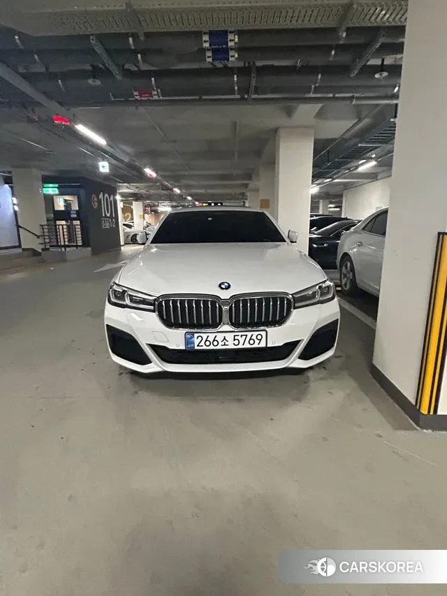 BMW 5 Series (G30) id 3635765 из Кореи 7