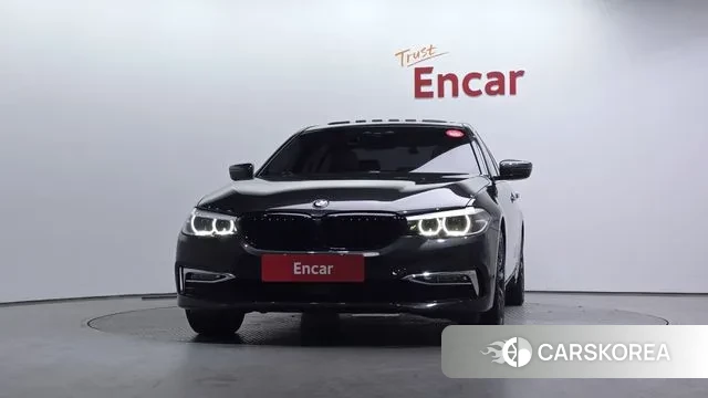 BMW 5 Series (G30) id 3666806 из Кореи 13