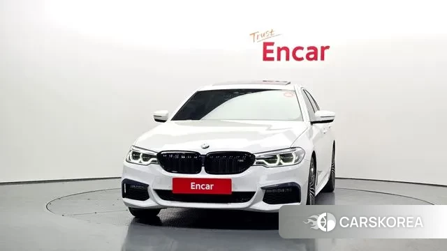 BMW 5 Series (G30) id 3736339 из Кореи 13