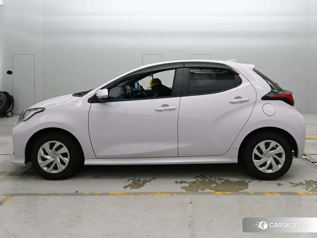 Toyota Yaris 2021 из Японии, фото 3