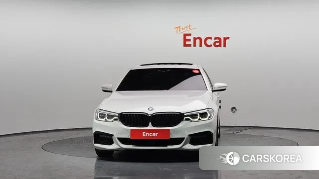 BMW 5 Series (G30) id 3540851 из Кореи 13