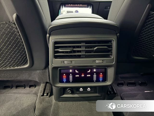 Audi Q8 id 4216881 из Китая 16