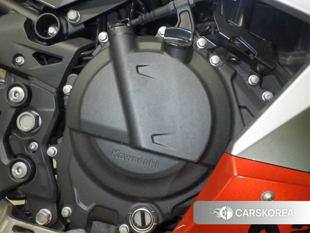 Engine photo