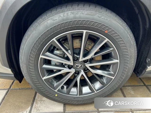 Lexus NX PHEV id 4272356 из Китая 10
