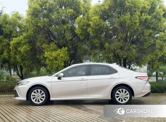 Toyota Camry 2021 Шампань из Китая, фото 3