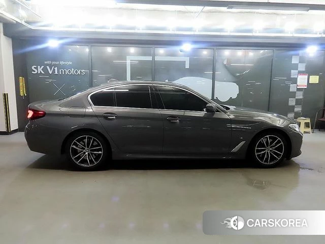 BMW 5 Series (G30) id 4469625 из Кореи 13