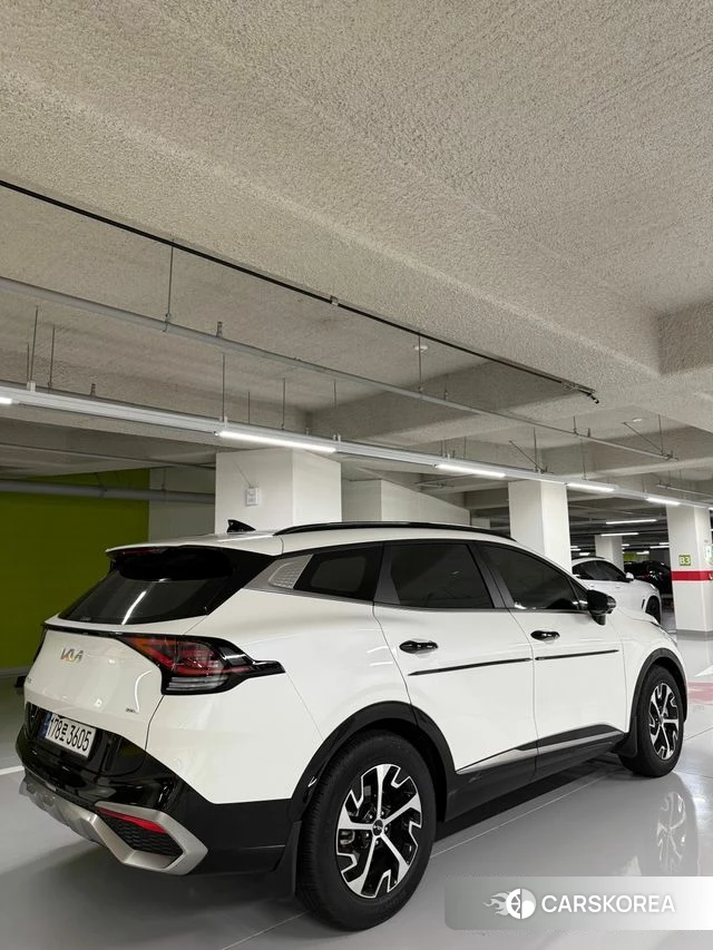 Kia Sportage 5th Generation Hybrid 2024 Белый из Кореи, фото 5