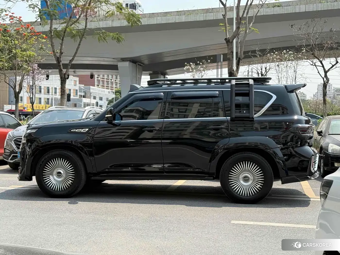 Nissan Patrol 2019 Черный из Китая, фото 6