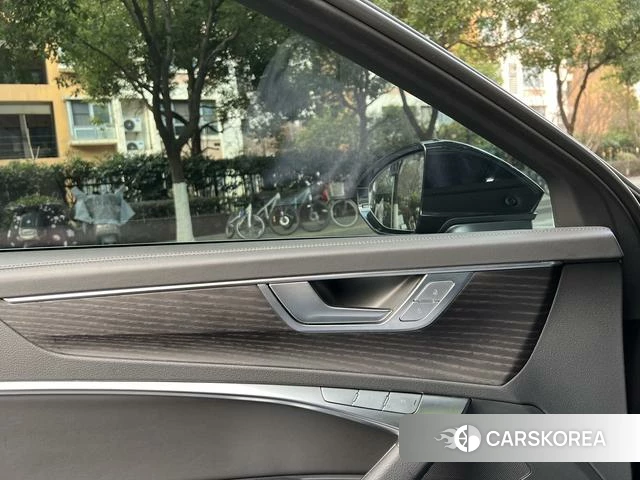 Audi A6L id 4259446 из Китая 23