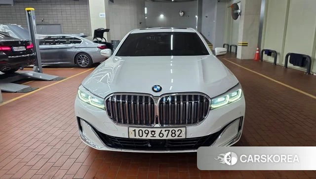 BMW 7 Series (G11) 2021 Белый из Кореи, фото 3