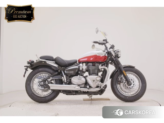 Triumph BONNEVILLE 2026 из Японии