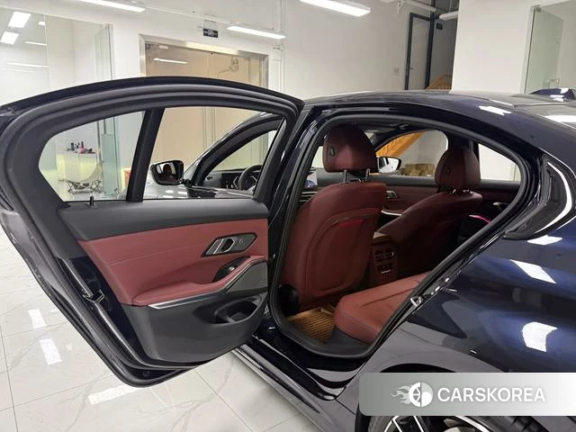BMW 3 series id 4276873 из Китая 14