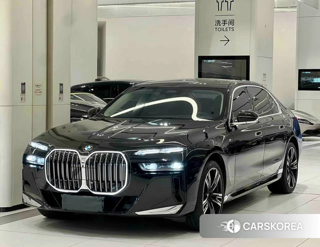 BMW 7 series 2023 Черный из Китая, фото 3
