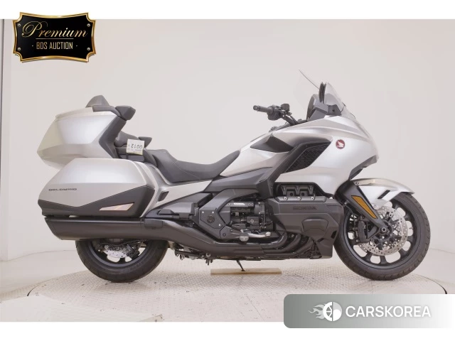 Проданный Honda GL1800 TOUR DCT 2025 из Японии, фото 3
