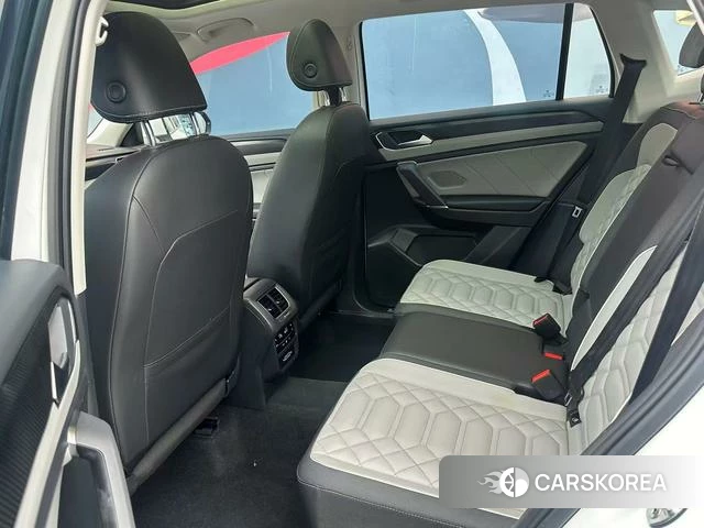 Volkswagen Tanyue 2023 Белый из Китая, фото 3