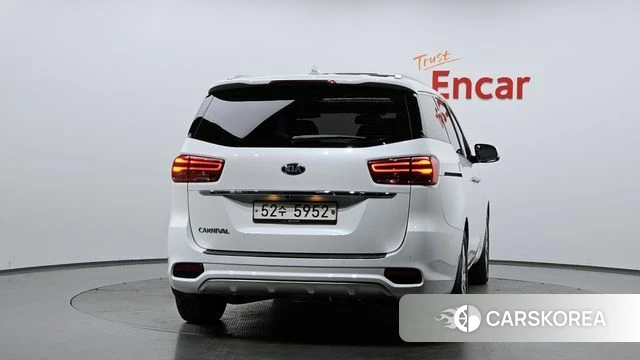 Kia The New Carnival id 3893968 из Кореи 13