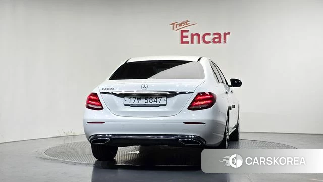 Mercedes-Benz E-Class W213 id 4873368 из Кореи 23