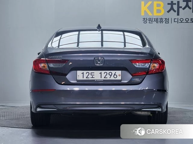 Honda Accord 10th Generation id 3924910 из Кореи 13