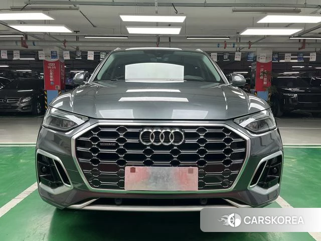Audi Q5L id 3908148 из Китая 19