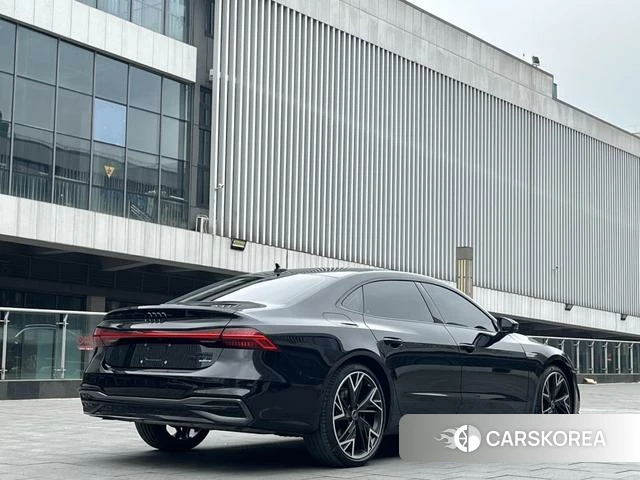 Audi A7L id 4341699 из Китая 8