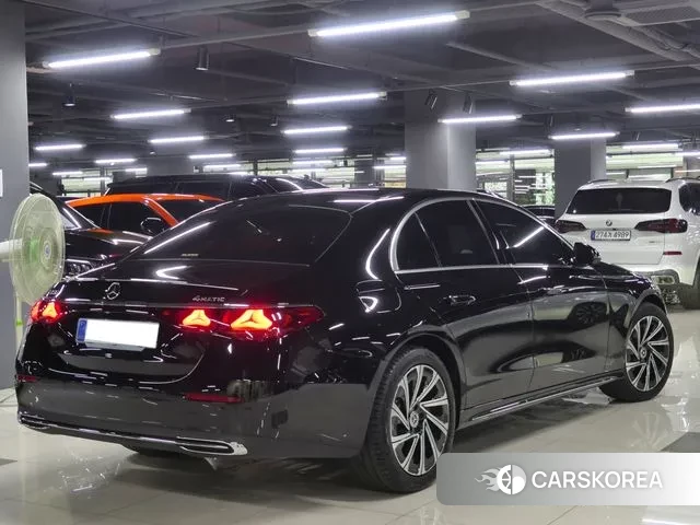 Mercedes-Benz E-Class W214 id 3332779 из Кореи 9