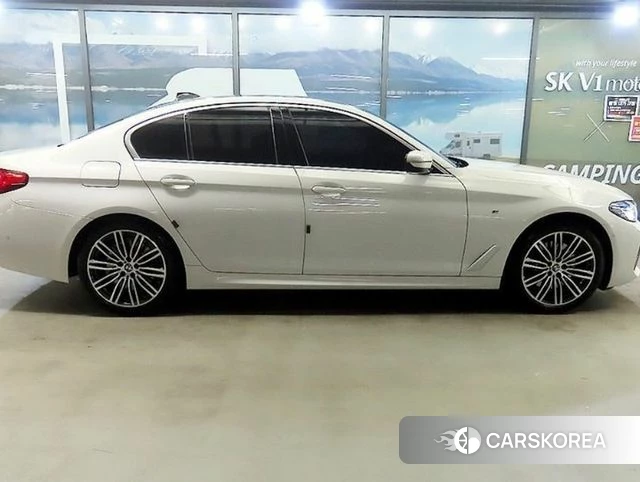 BMW 5 Series (G30) id 4458943 из Кореи 13
