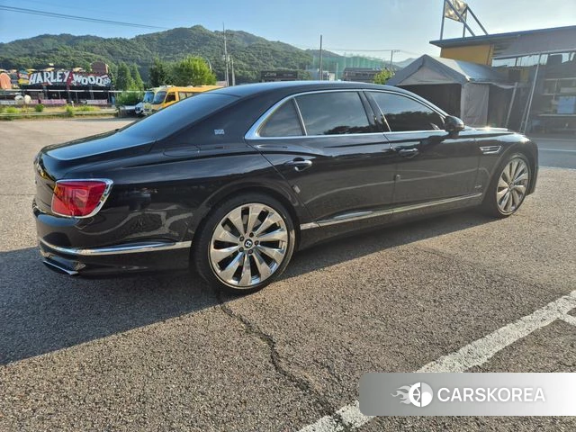 Bentley Flying Spur 3rd Generation 2020 Черный из Кореи, фото 3