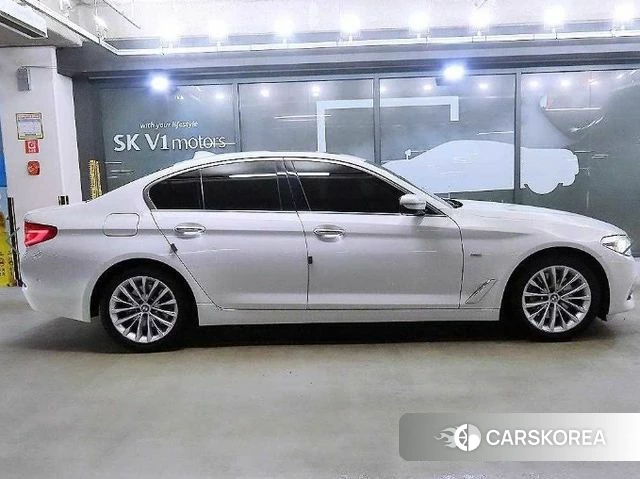 BMW 5 Series (G30) id 3899729 из Кореи 13