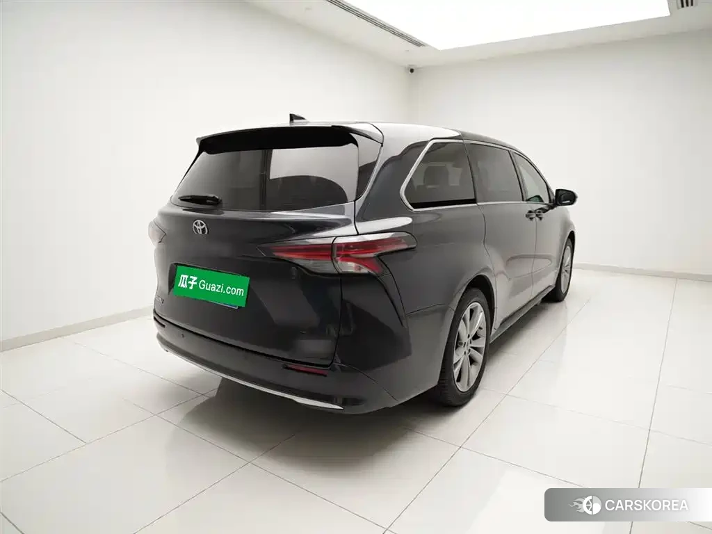 Toyota Sienna id 4547596 из Китая 14