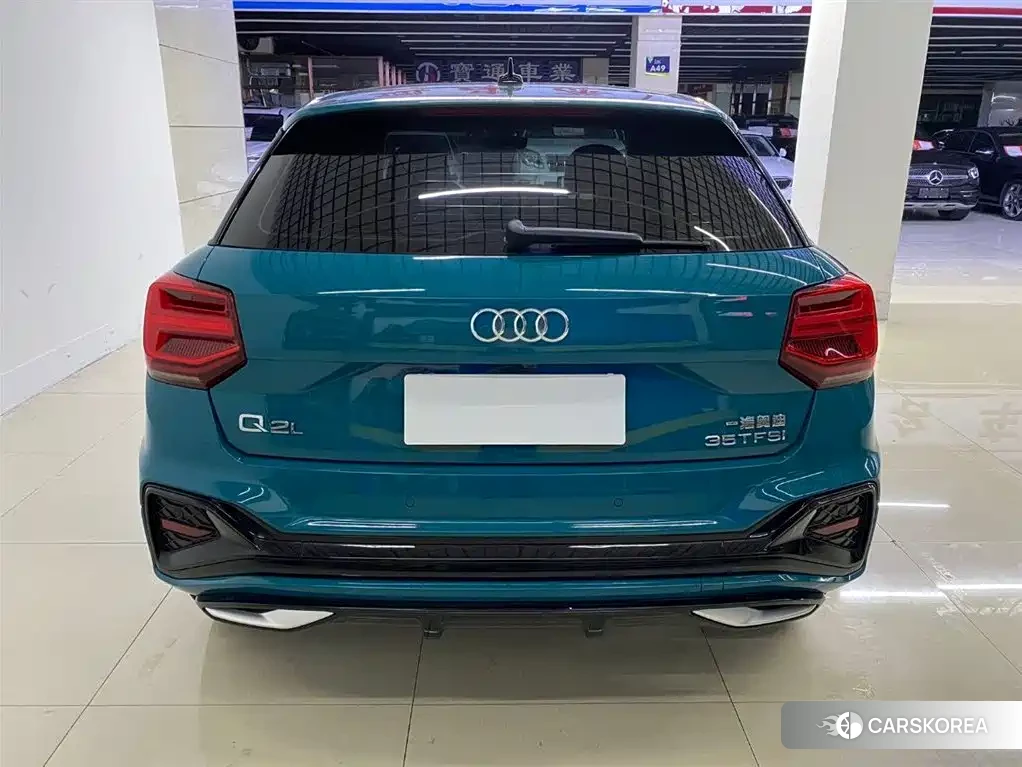 Audi Q2L id 4545745 из Китая 8