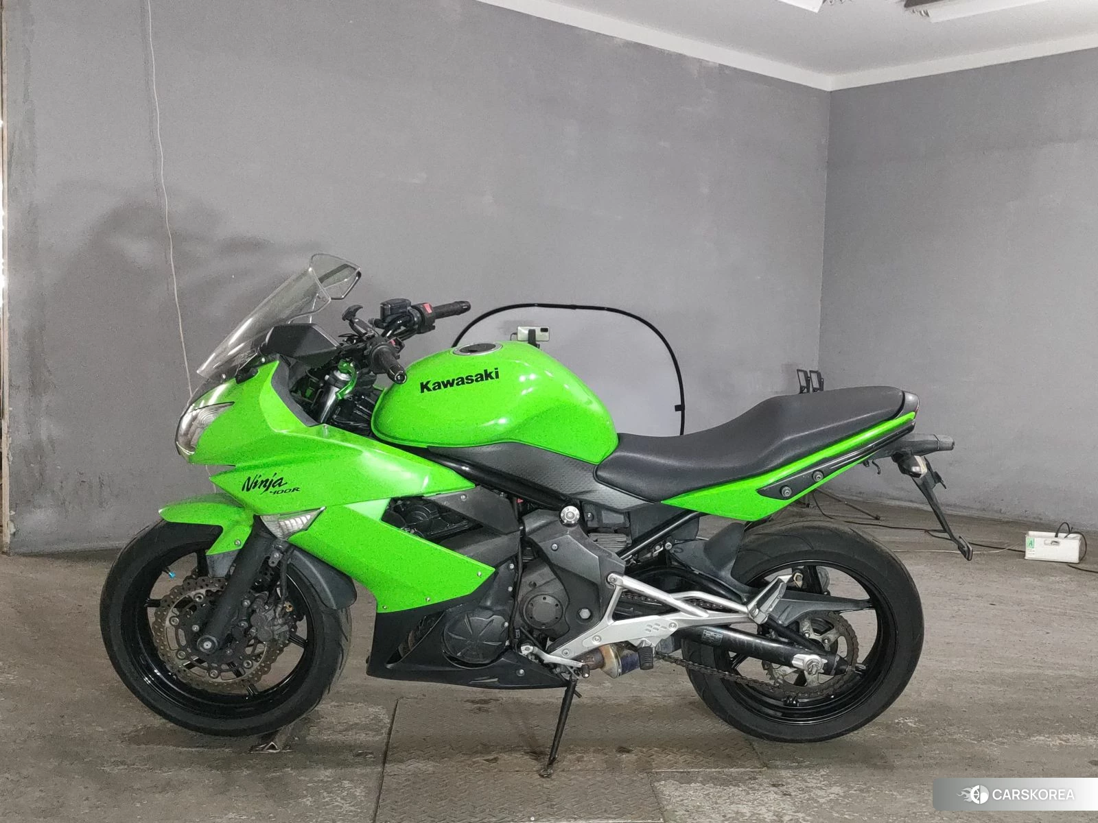 Kawasaki NINJA 400R 2011 из Японии, фото 2